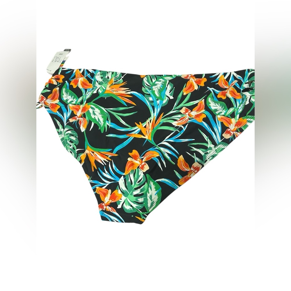 NWT Bikini Bottom    - Picture 9 of 16